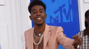 attends the 2016 MTV Video Music Awards at Madison Square Garden on August 28, 2016 in New York City.